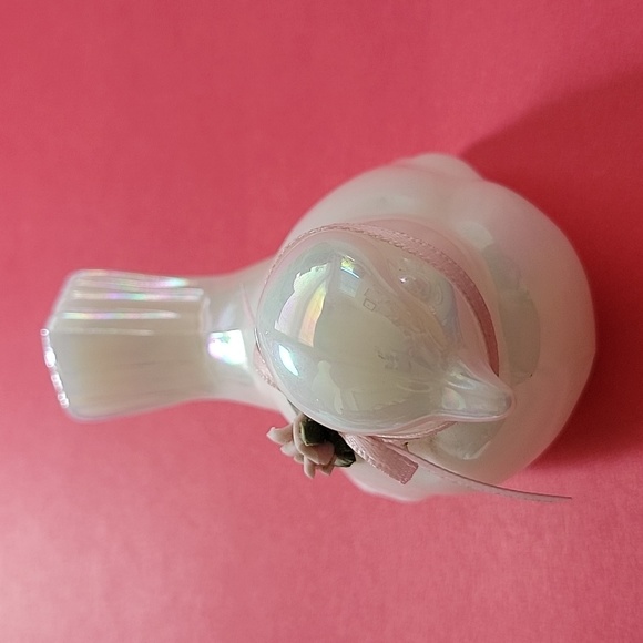 Vinrage Fenton Iridescent Mother of Pearl Bird with Pink Rose & Ribbon - Picture 2 of 5